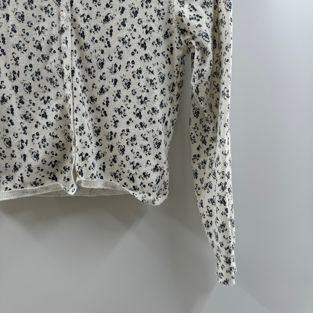 Soho Apparel Floral Button-Up Cardigan – Women’s S - Picture 3 of 5